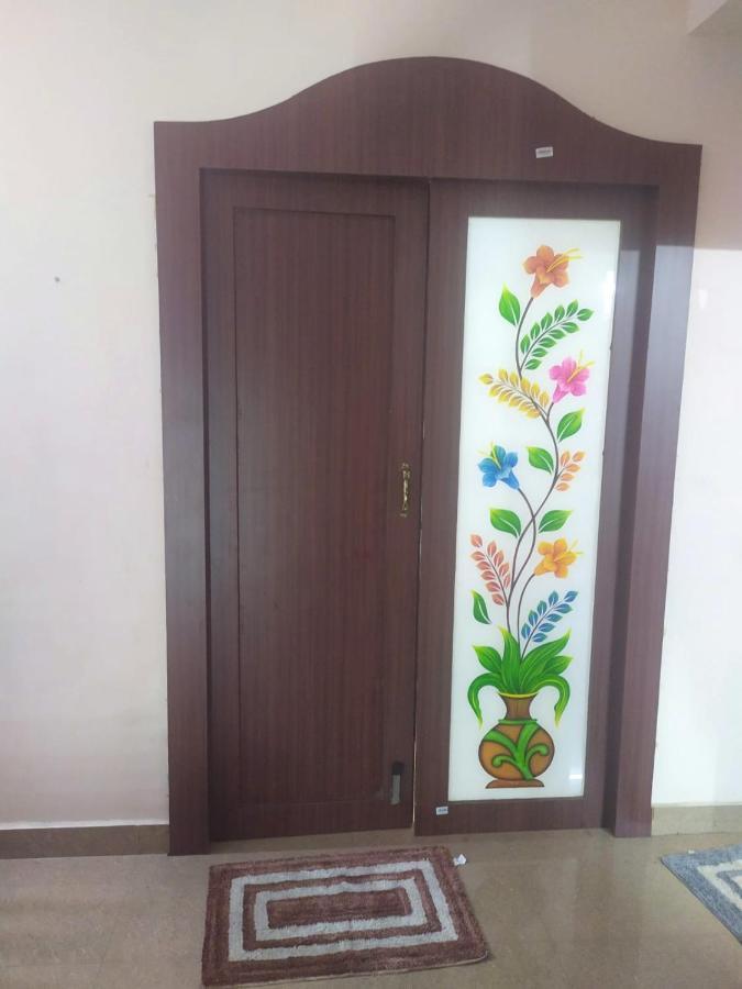 Sls Homestay - Luxury Ac Service Apartments 1Bhk, 2Bhk, 3Bhk - Direct Flyover To Alipiri Tirumala Gate - Walk To Ps4 Pure Veg Restaurants, Supermarkets - Near To National Highway & Padmavathi Amma Temple - Modular Kitchen, Living Room -Free Superfast Tirupati Exterior foto