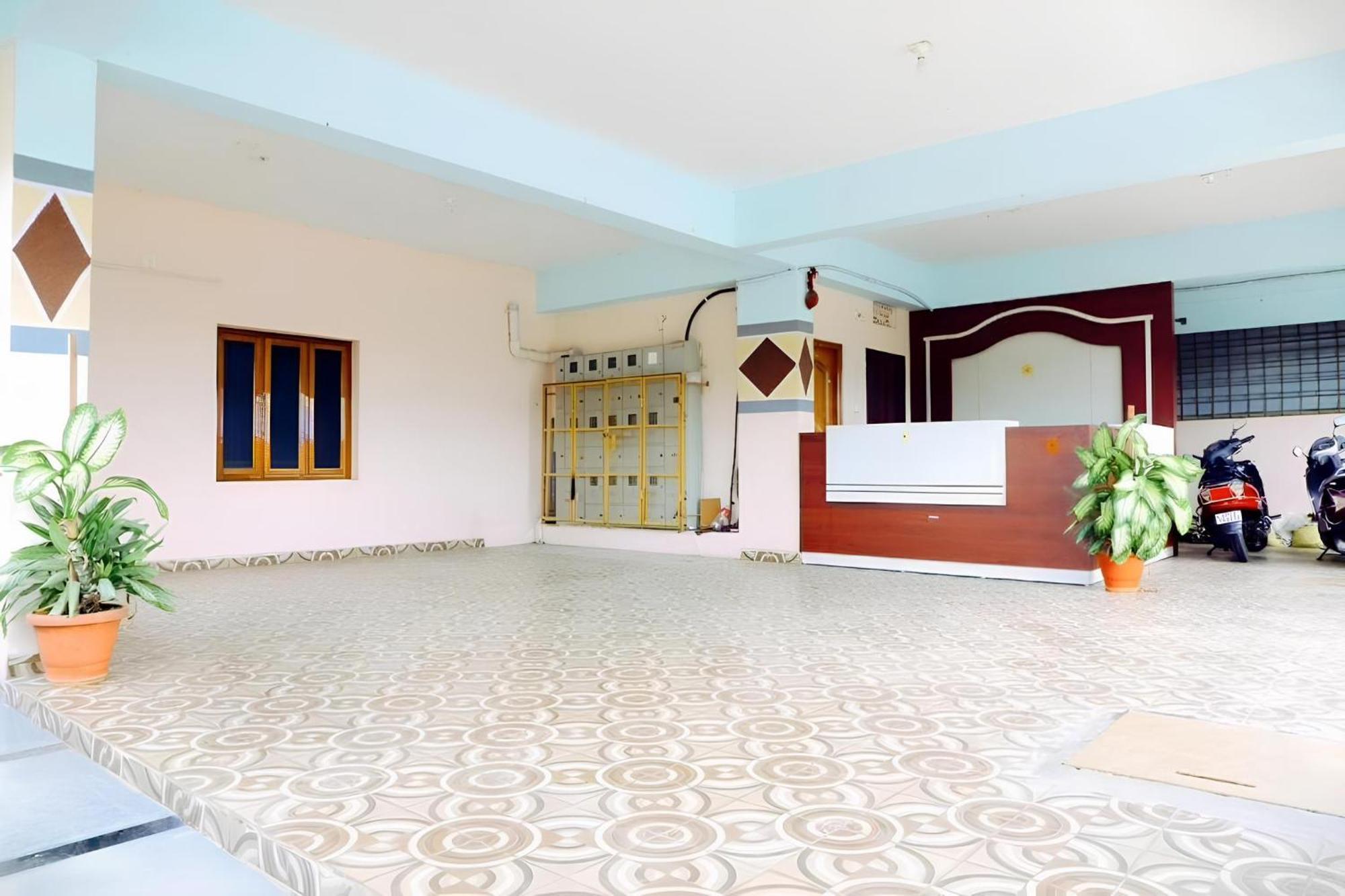 Sls Homestay - Luxury Ac Service Apartments 1Bhk, 2Bhk, 3Bhk - Direct Flyover To Alipiri Tirumala Gate - Walk To Ps4 Pure Veg Restaurants, Supermarkets - Near To National Highway & Padmavathi Amma Temple - Modular Kitchen, Living Room -Free Superfast Tirupati Exterior foto